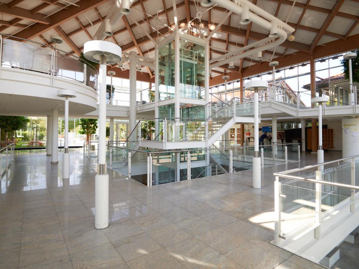 Hotel Sportschule Oberhaching Exterior foto